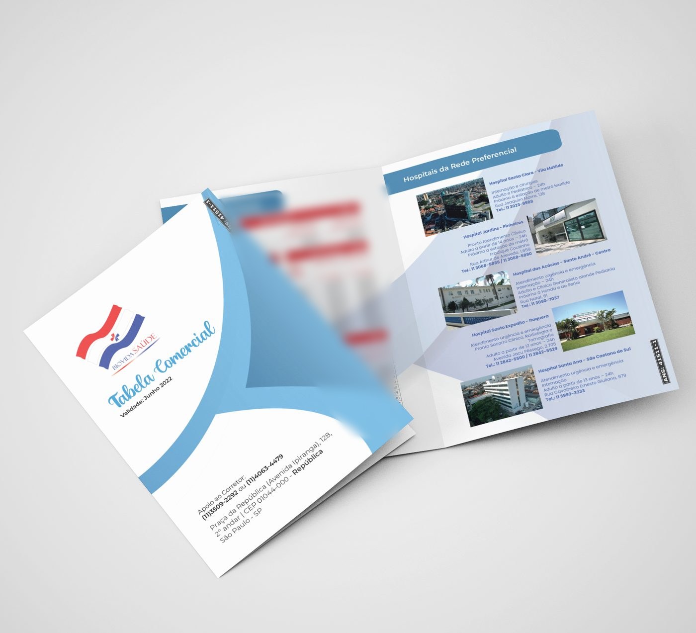Mockup da tabela comercial Biovida Saúde, folheto aberto